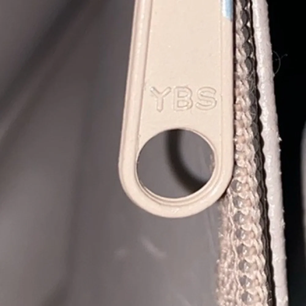 Vintage Vanessa bag made in Korea - Picture 10 of 12